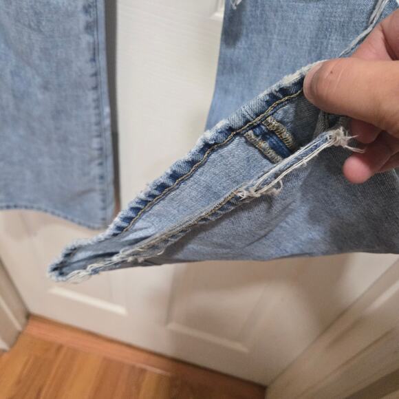 Pistola Keeley Ripped Flare Jeans Light Wash 26 - Picture 7 of 12